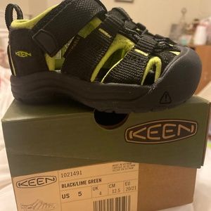 Keen toddler shoes